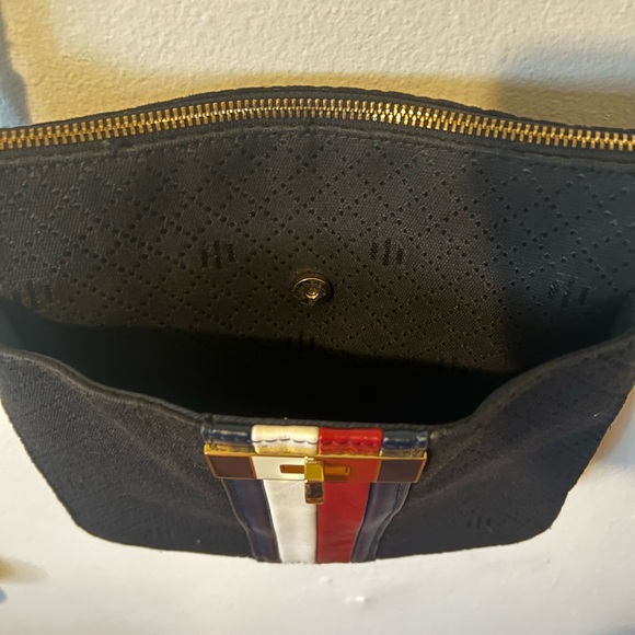 Tommy Hilfiger shoulder bag/cross body bag - Picture 3 of 5